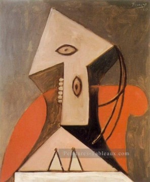  au - Femme dans un fauteuil rouge 1939 Cubisme